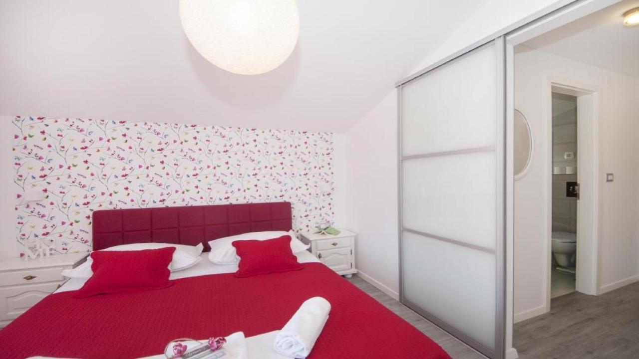 Apartments Angela Baska Voda Phòng bức ảnh