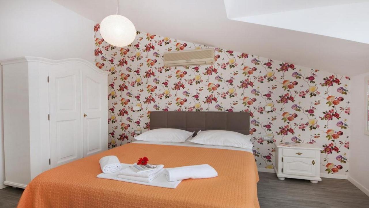 Apartments Angela Baska Voda Ngoại thất bức ảnh